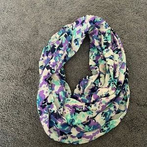 Multi functional infinity scarf